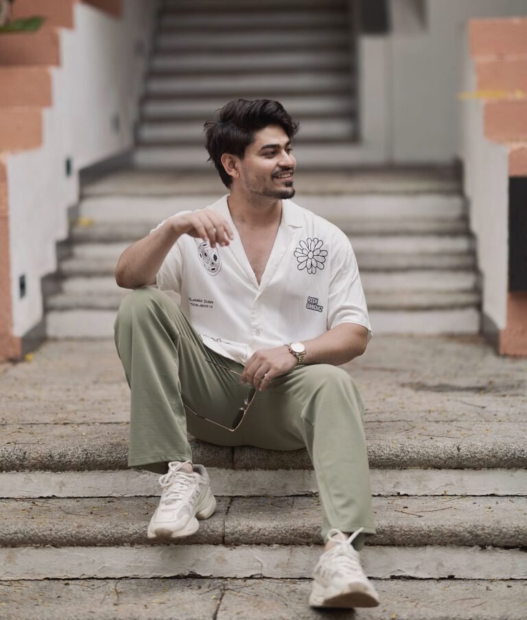 Joker ki haveli (Gulrez Khan) - Bio, Age, Net worth, S8UL - Aflence